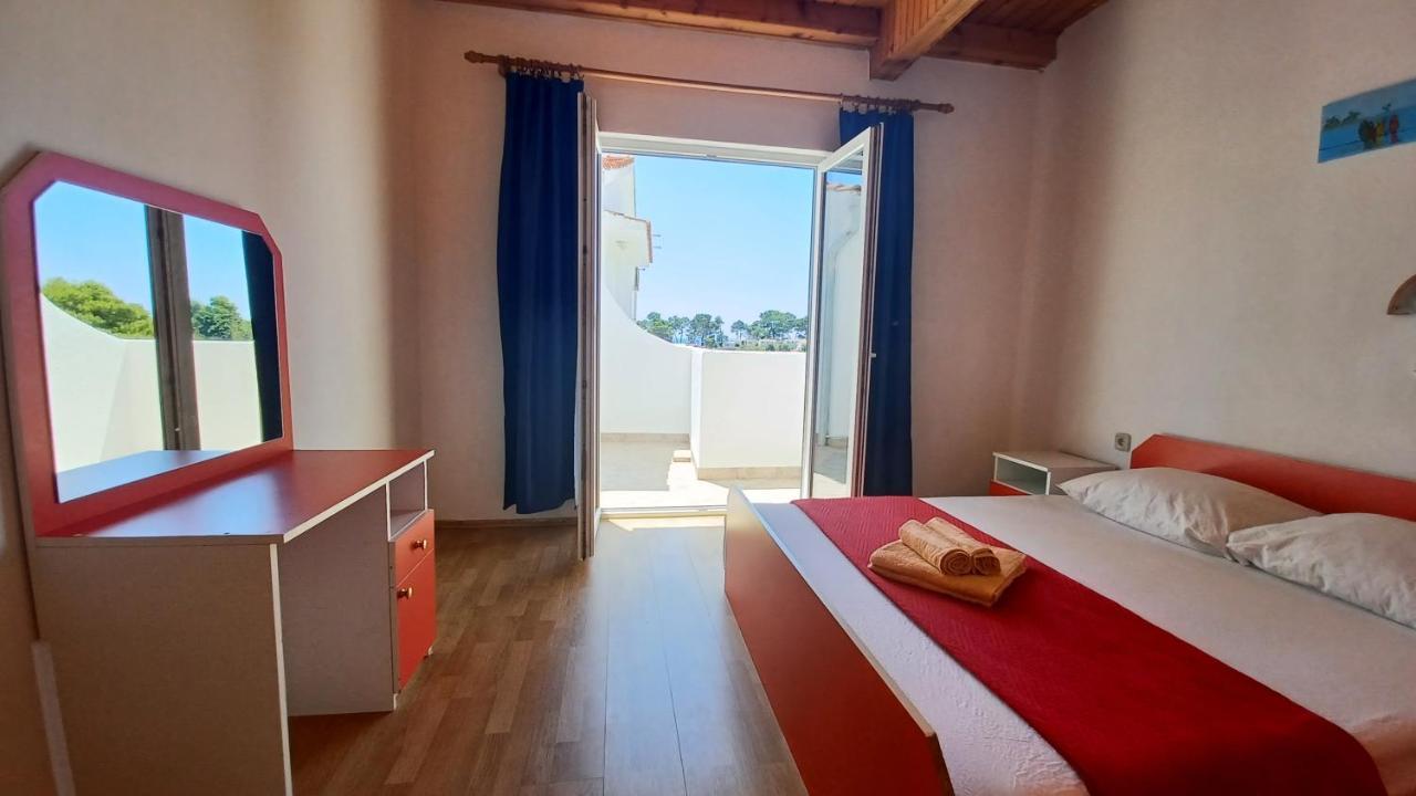 Apartments & Rooms Mila Banjol Extérieur photo