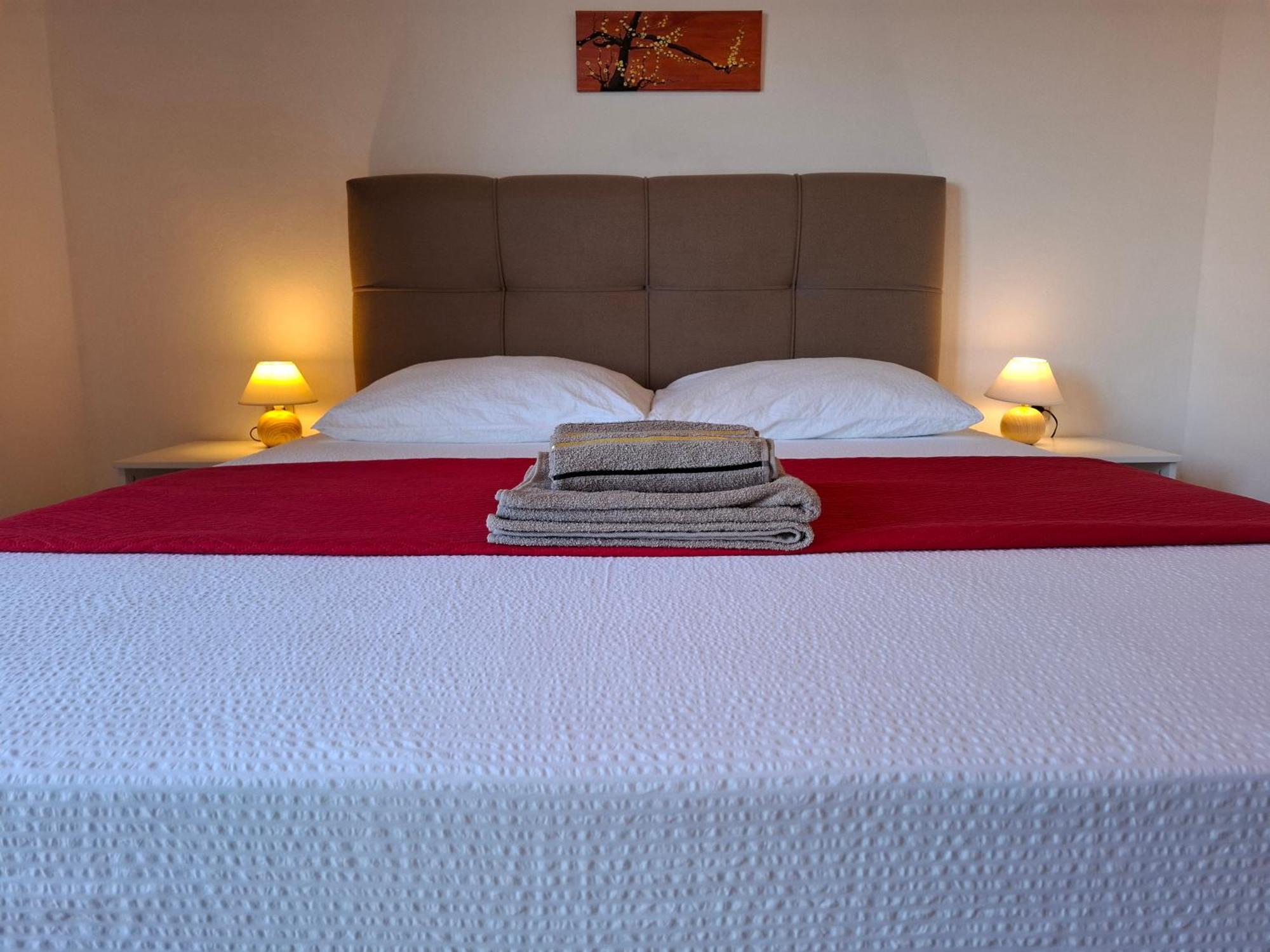 Apartments & Rooms Mila Banjol Extérieur photo
